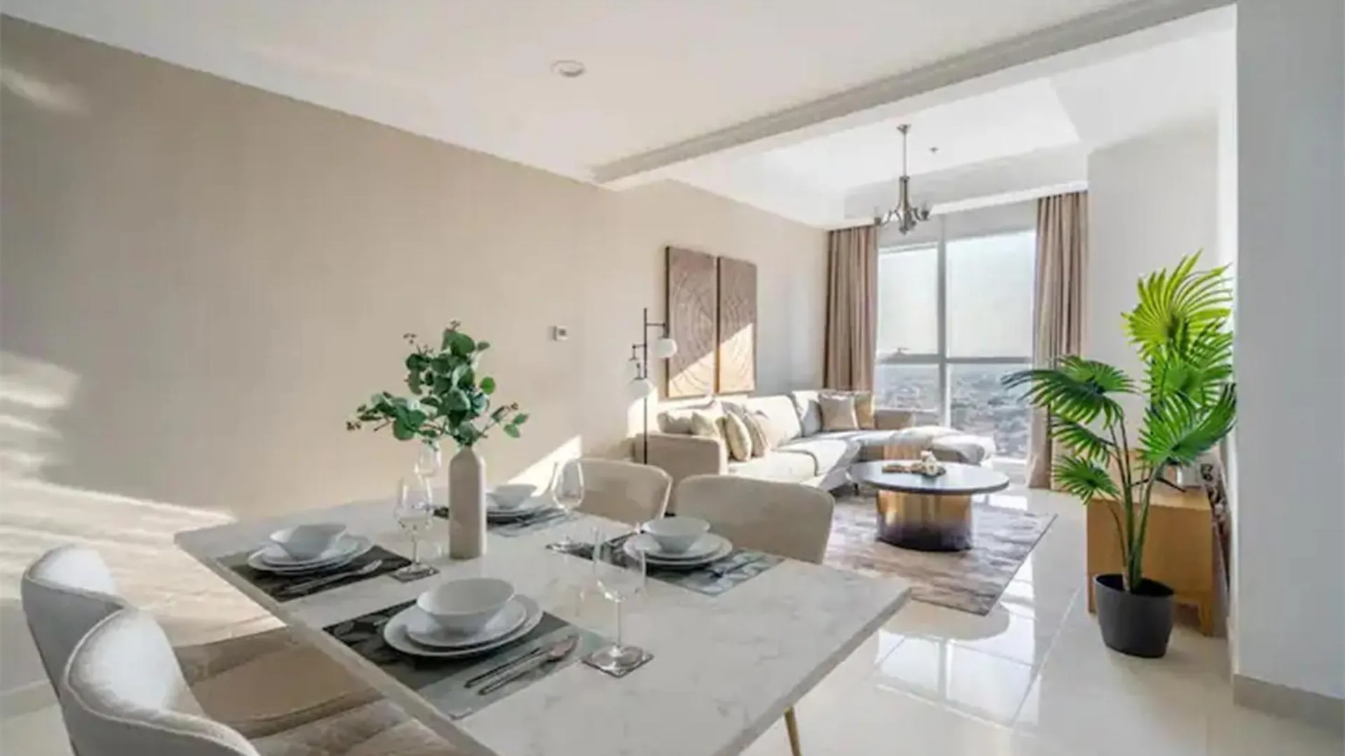 Magnificiant 1Br Apartment In Court Tower With Canal View Dubai United Arab Emirates